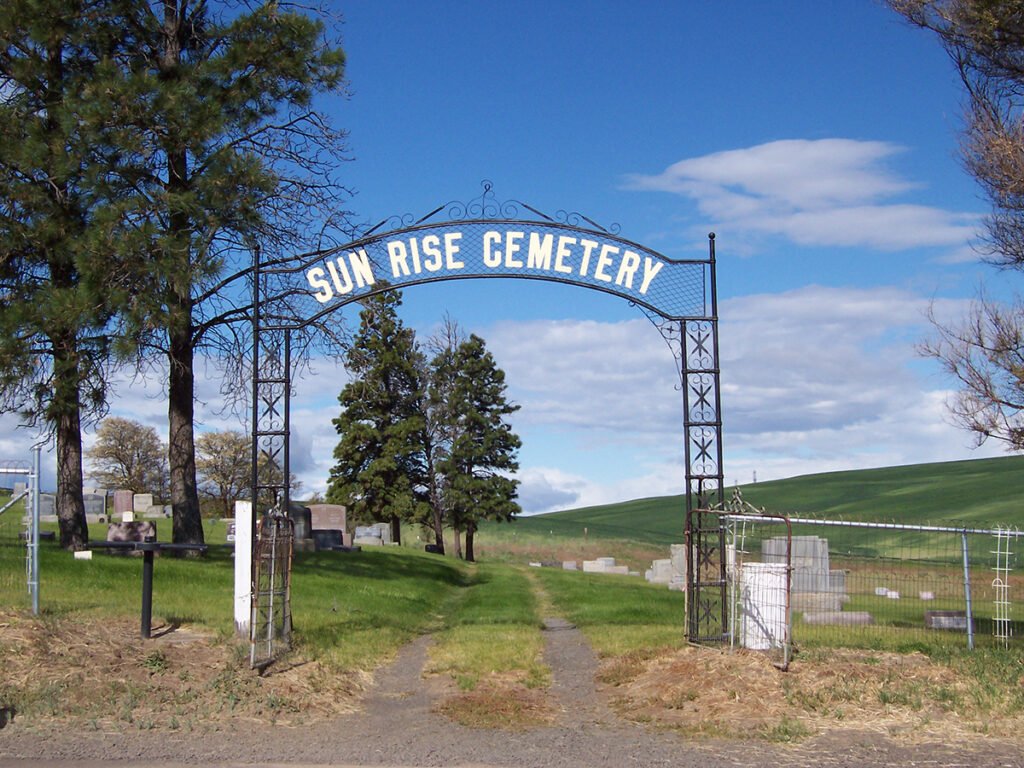 Photo of Sun Rise Cemetery’s unique turnstile allow access for people but not horses or cattle.