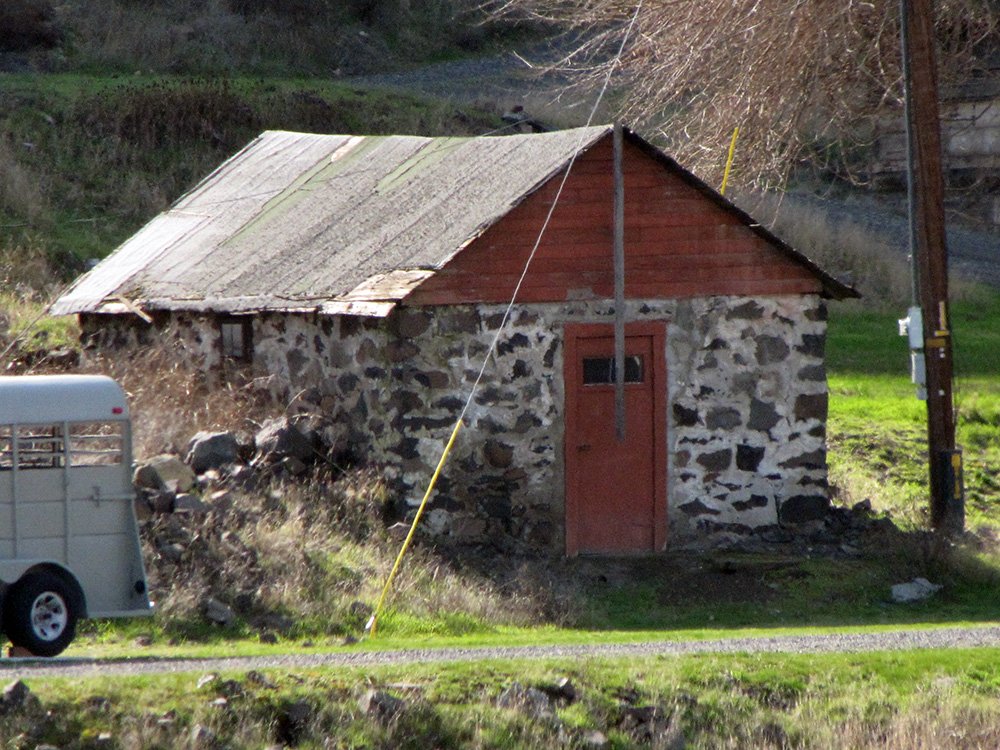 A structure remaining from the community of Grant, Oregon.