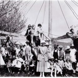 The Merry-go-round at DeMoss Springs, Oregon was a popular spot! 