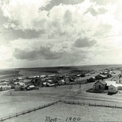 View of Moro, Oregon in 1900.