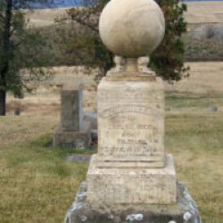 Photo of John Morrow's gravestone in the Sun Rise Cemetery near Wasco, Oregon