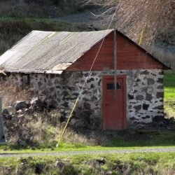 A structure remaining from the community of Grant, Oregon.
